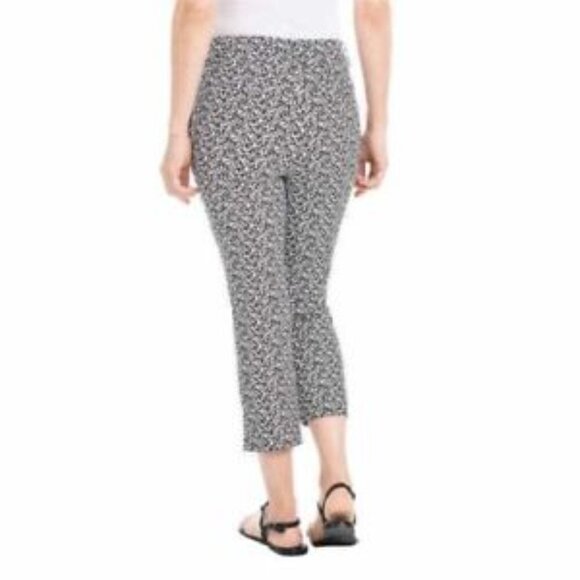 NEW Hilary Radley Pull-On Capris | Floral Speckled - Picture 2 of 5